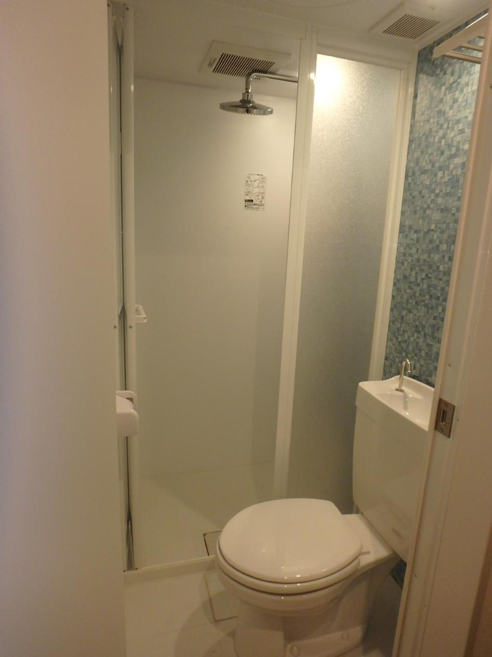 Bed & Breakfast Renga Daikanyama Tokyo Exterior photo